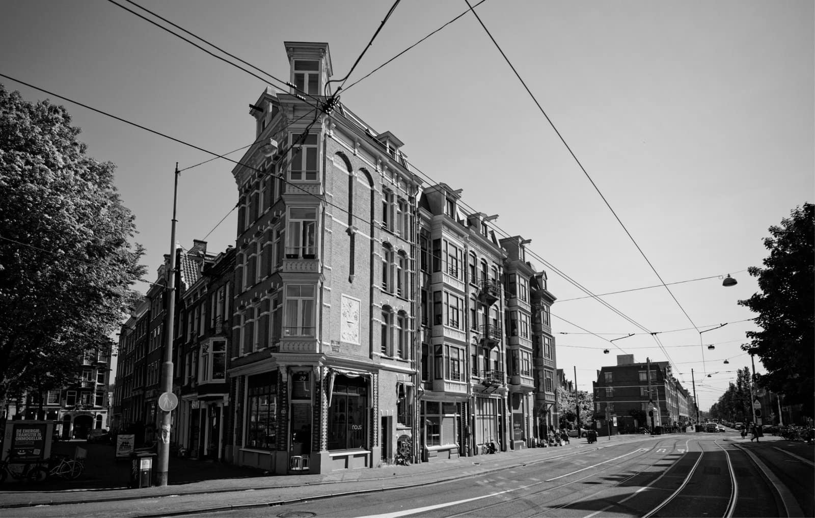 Corner Haarlemmerplein, 2025